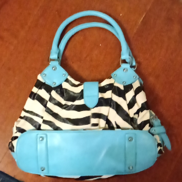 Handbag - Picture 3 of 4